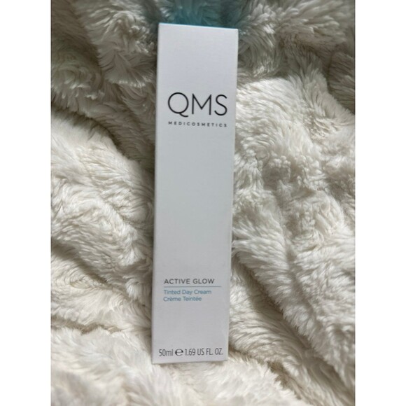 QMS Medicosmetics Active Glow Tinted Day Cream - Picture 1 of 4